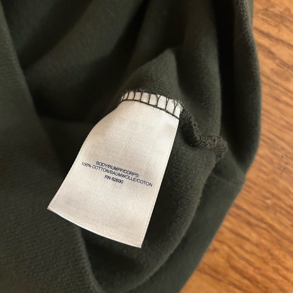 Lands’ End men’s quarter zip sweater. Lightly worn and no stains. Size XL - Picture 3 of 4